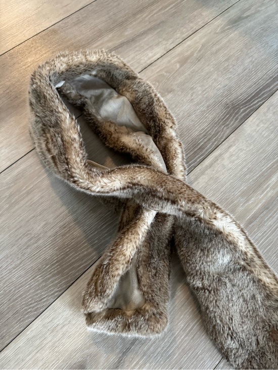 Restoration Hardware Accessories - Restoration Hardware Faux Fur Scarf Wrap